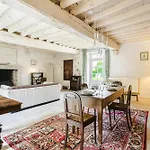 Logis La Tour - La Tour Semesterbostad