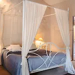Logis La Tour - La Tour *