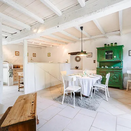 بيت للعطل Logis La Tour - La Tour Saint-Laurent-de-la-Salle