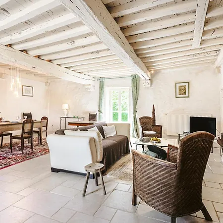 Logis La Tour - La Tour * Saint-Laurent-de-la-Salle