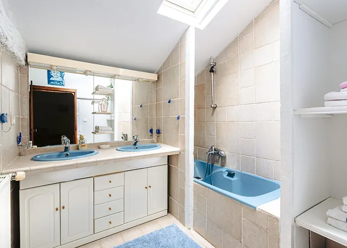 Logis La Tour - La Tour Prázdninový dům *